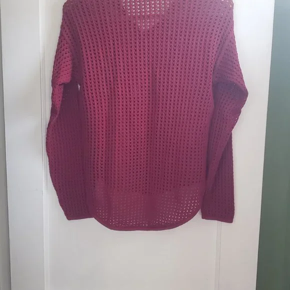 EUC Lightweight open weave women's red sweater - Picture 2 of 8